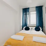 Shortstaypoland Panska Apartman *